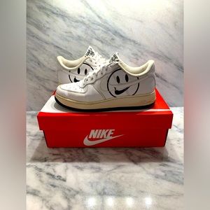 Nike Air Force 1 Low Smiley GS Have A Nike Day - Men’s size 7